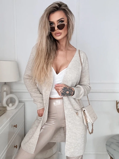 Damski sweter z sercem ecru 152302E