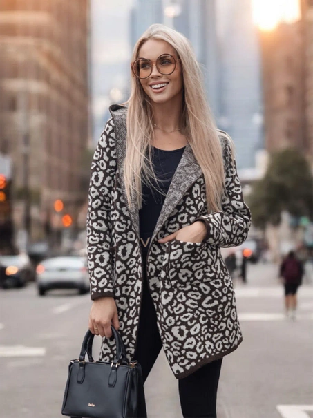 Elegant sweater made from alpaca-like fabric Liwia Navy blue