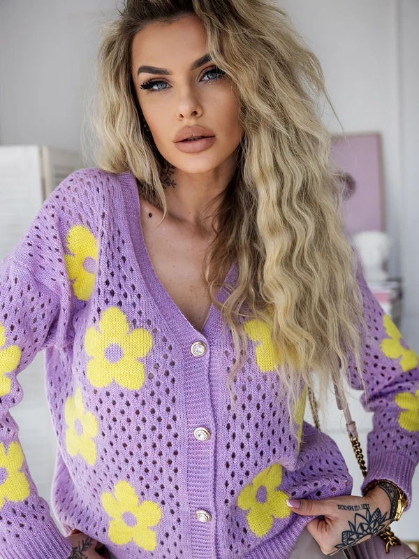 Damski sweter z sercem ecru 152302E