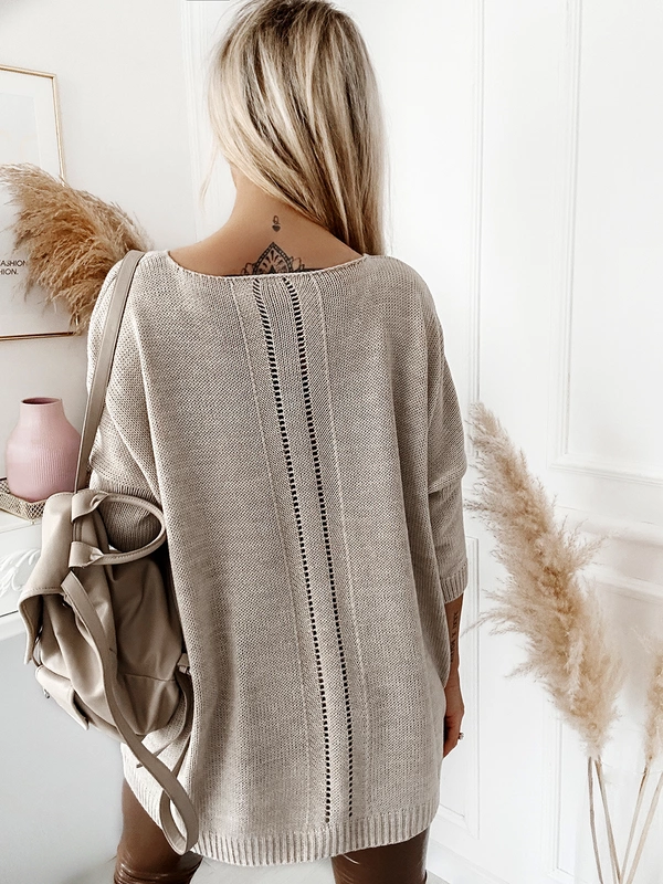 Damski sweter z sercem ecru 152302E