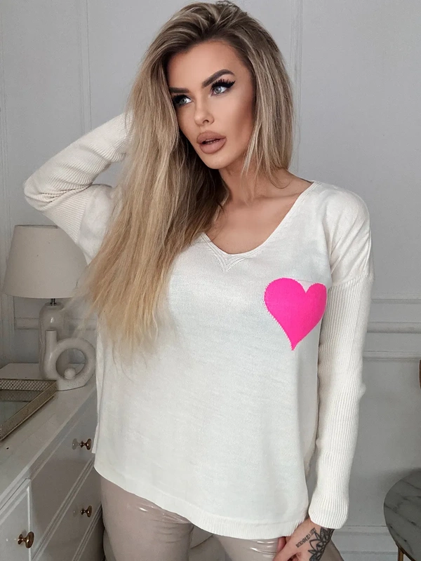 Damski sweter z sercem Julia ecru