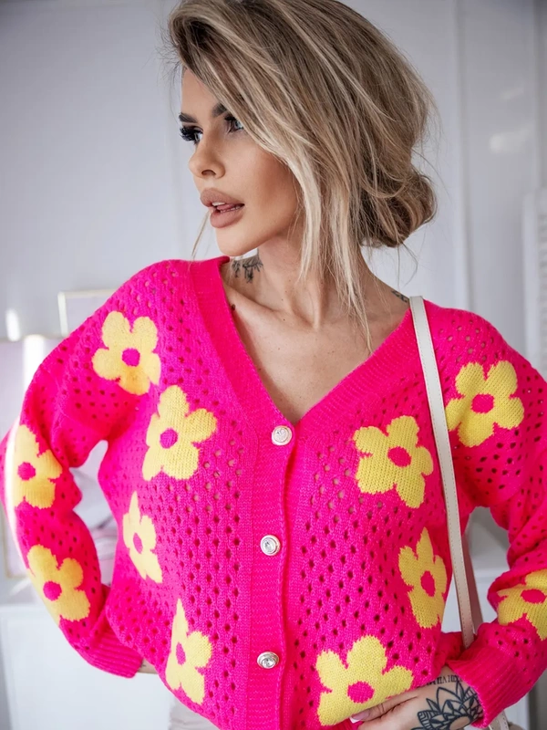 Damski sweter z sercem ecru 152302E