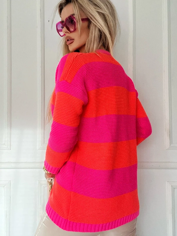 Damski sweter z sercem ecru 152302E