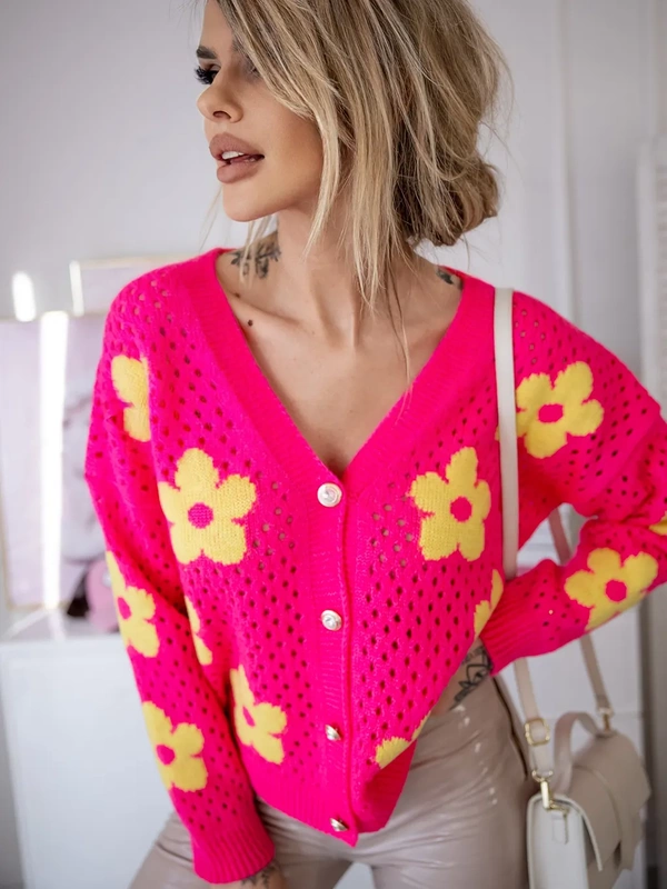 Damski sweter z sercem ecru 152302E