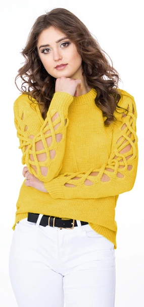 Sweter Hilary ozdobne plecione rękawy musztarda