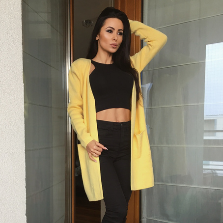 Damski płaszcz dzianinowy Orijana żółty